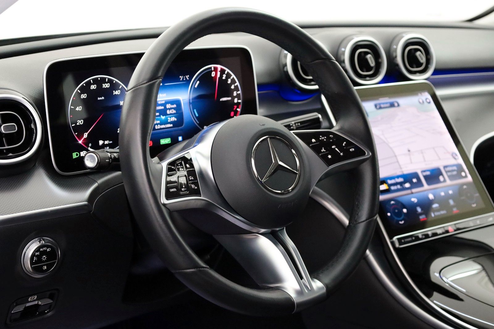 Fahrzeugabbildung Mercedes-Benz C 300e T T.Leder,Navi,LED,Night/Park Paket,Apple
