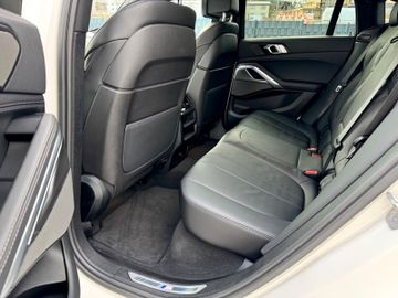 Bild 14 BMW X6 xDrive 30 d M Sport Paket /LASER/HUD/H&K/CAM