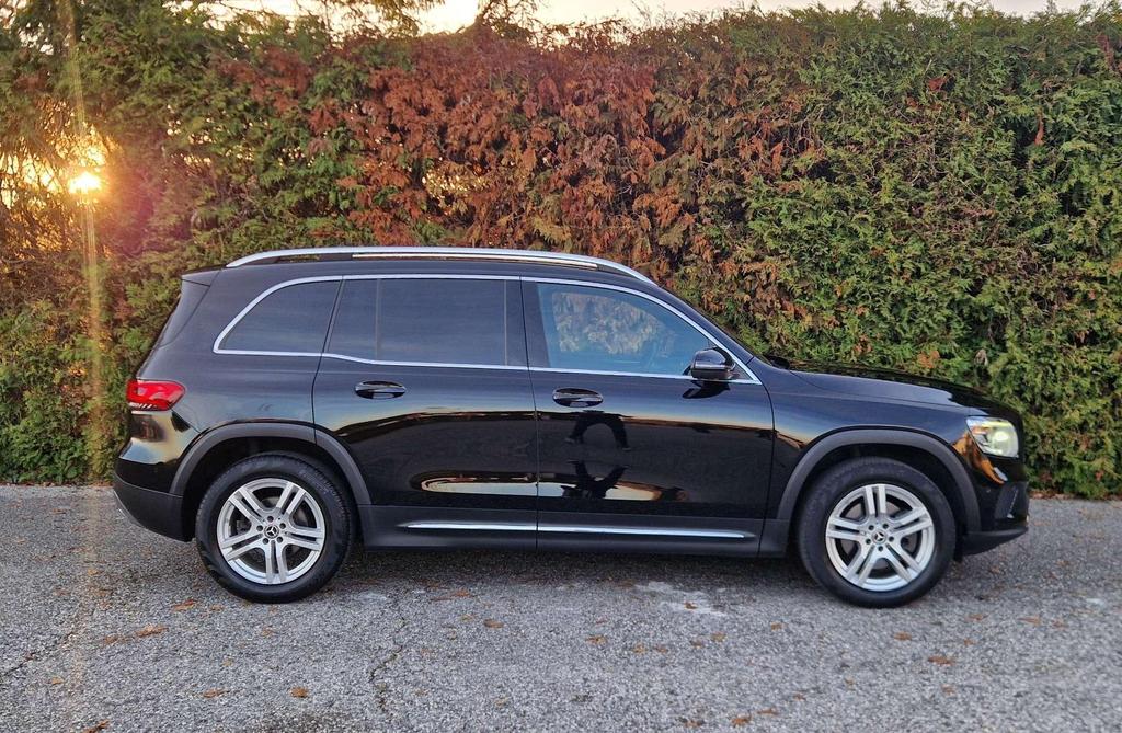 Mercedes-Benz GLB 200