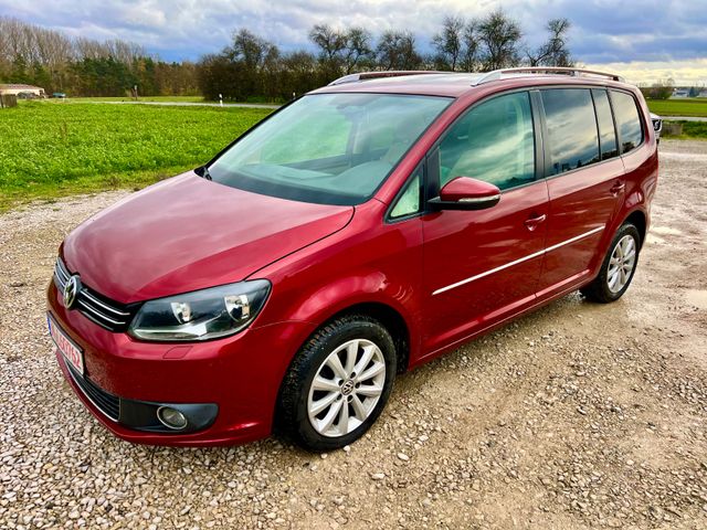 Volkswagen Touran 1.4 TSI Highline*AUTOMATIK*PANORAMA*LEDER