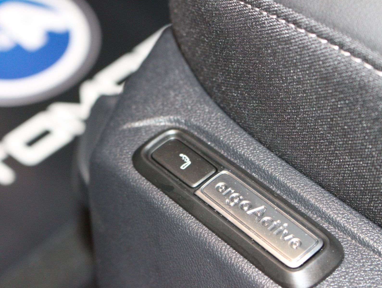 Fahrzeugabbildung Volkswagen T-Roc 1.5 TSI DSG Style*PNRM*Navi*Kamera
