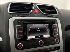 VW Eos 2.0 TDI / NUR 105.tKM / CABRIO / PANO / VW Eos 2.0 TDI / NUR 105.tKM / CABRIO / PANO /