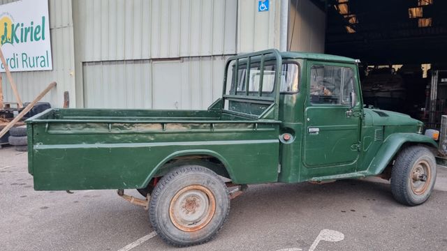 Toyota HJ45 Pick up