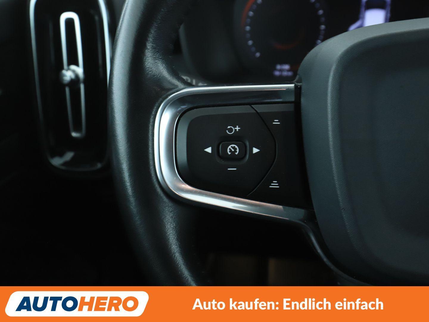 Volvo XC40 2.0 D3 Momentum AWD Aut.*NAVI*VC*TEMPO*CAM*