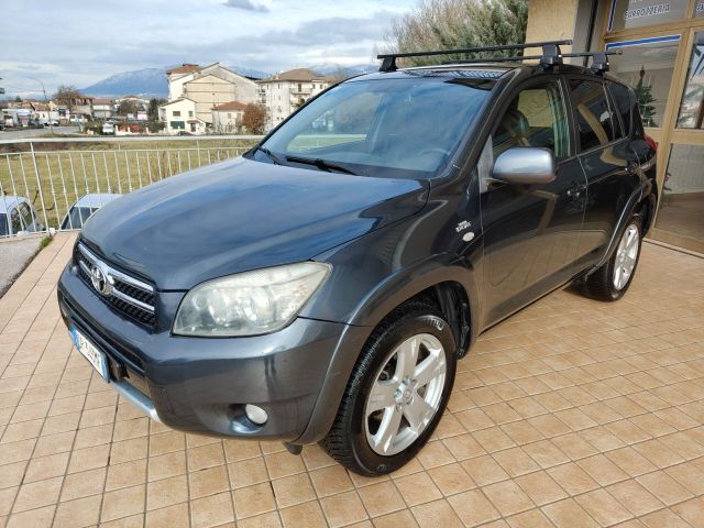 Toyota RAV 4 RAV4 Crossover 2.2 D-4D 177 CV Luxu