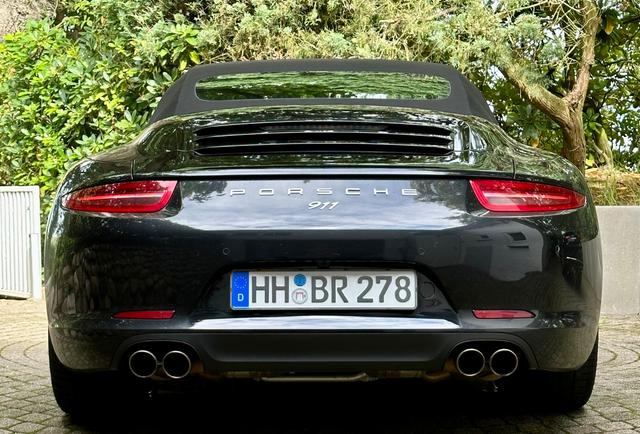 Porsche 991.1 Cabrio Black Edition Approved Service Neu