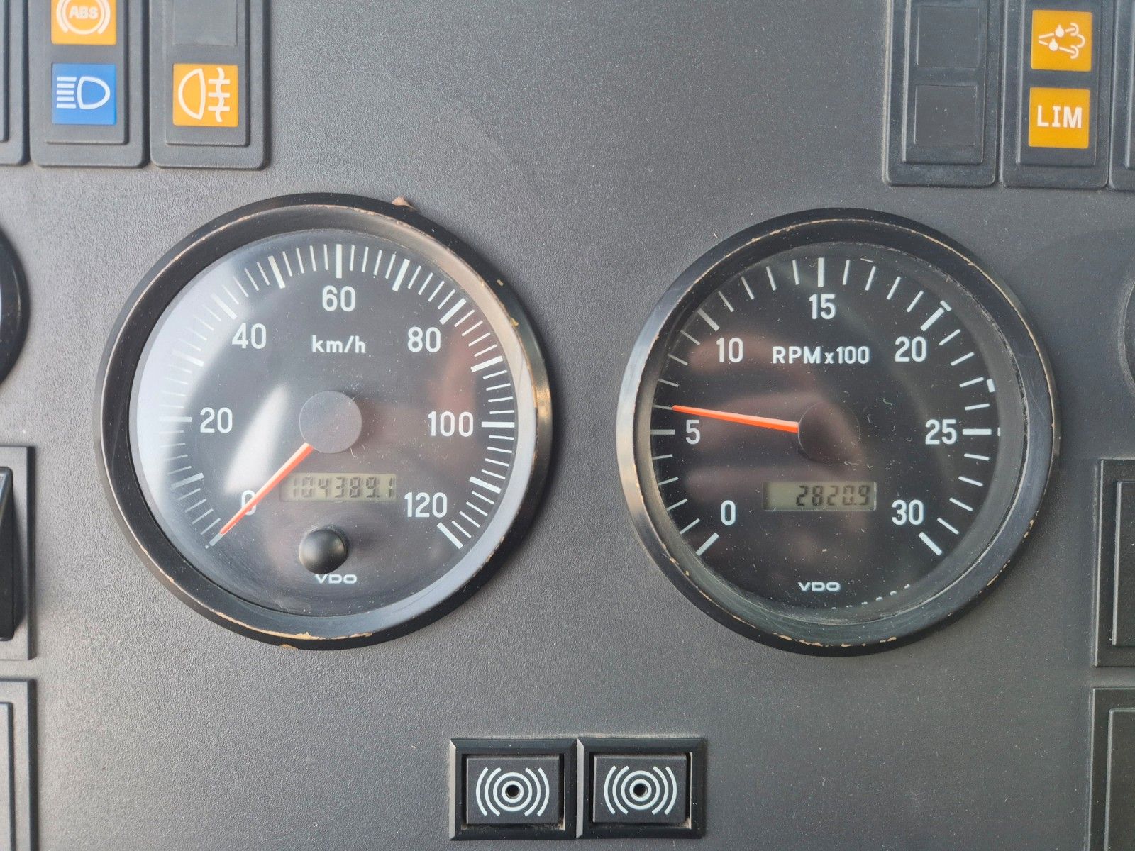 Fahrzeugabbildung Faun Tadano ATF 70G-4 8x8 Klima 5.161 Betr. Std.