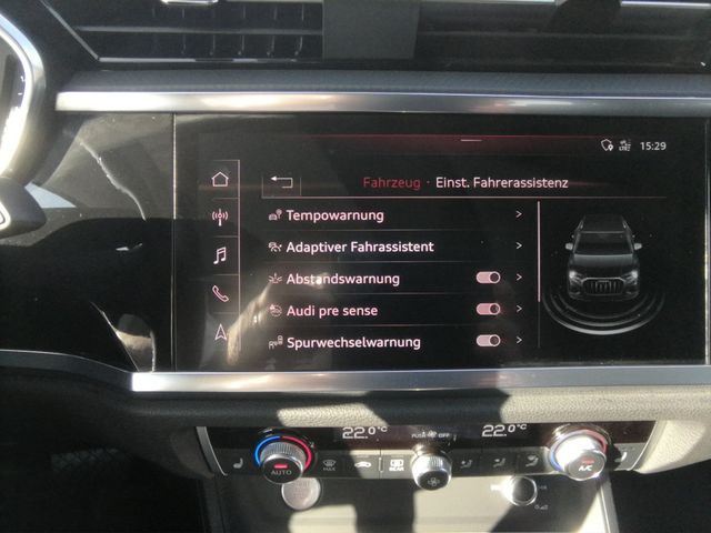 Q3 40 2.0TFSI quattro 140kW advanced, LED, Navig