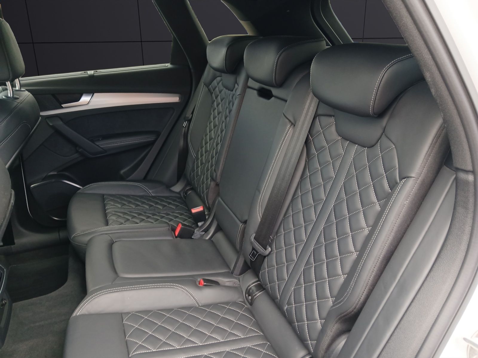 Fahrzeugabbildung Audi Q5 45 TFSI advanced quattro S-tronic LED Nai AVC