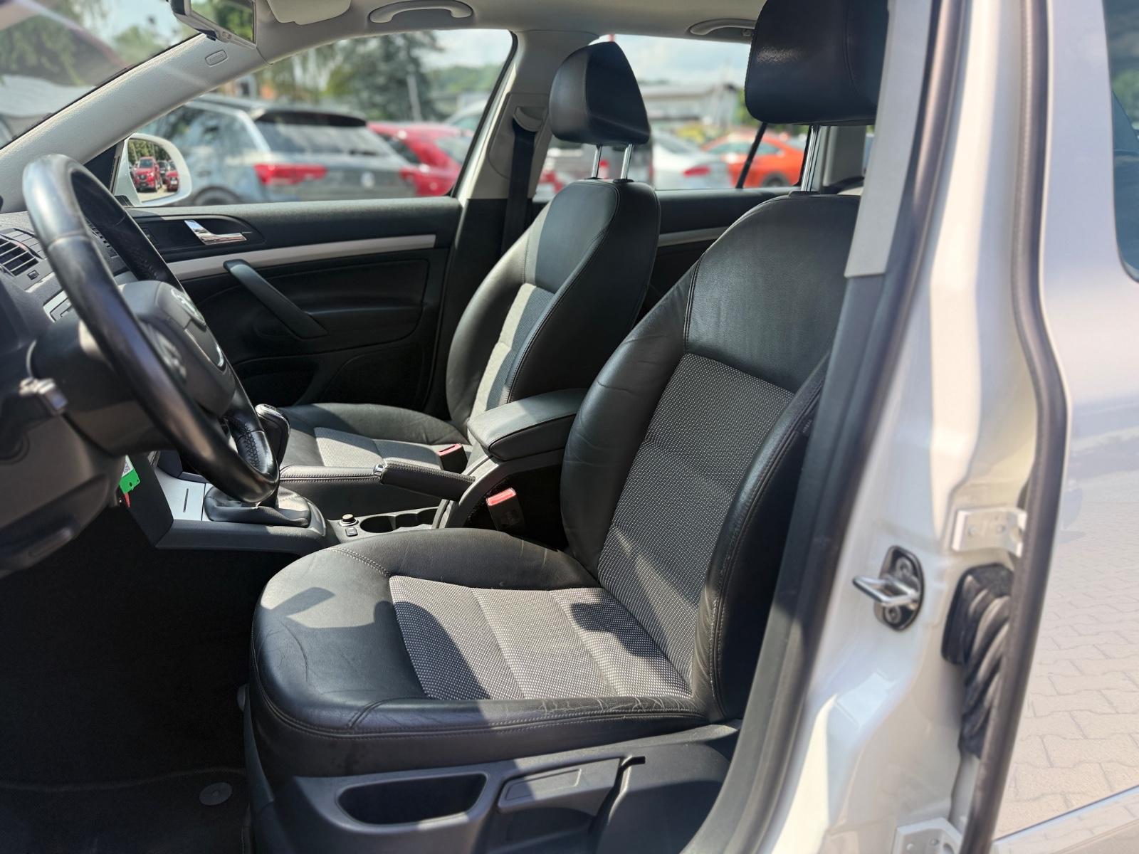 Skoda Octavia 2012 — photo 10