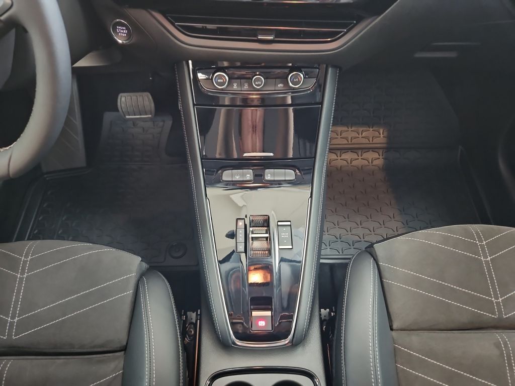 Fahrzeugabbildung Opel Grandland 1.2 Automatik GS Sitzheiz. LED-Matrix