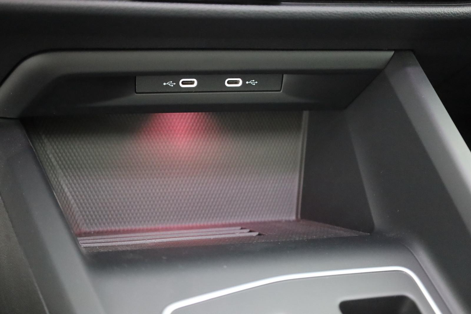 Volkswagen Golf VIII Variant 1.5 eTSI Goal LED ACC AHK 360°, миниатюра 13
