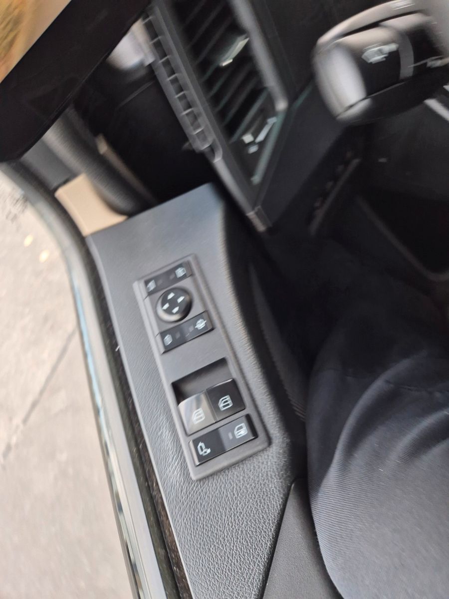 Fahrzeugabbildung Mercedes-Benz Actros 1848 LS Hydraulik Reatarder Standklima