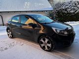 Kia Rio 1.1 CRDi - Kia Rio aus 2012 mit Diesel-Antrieb