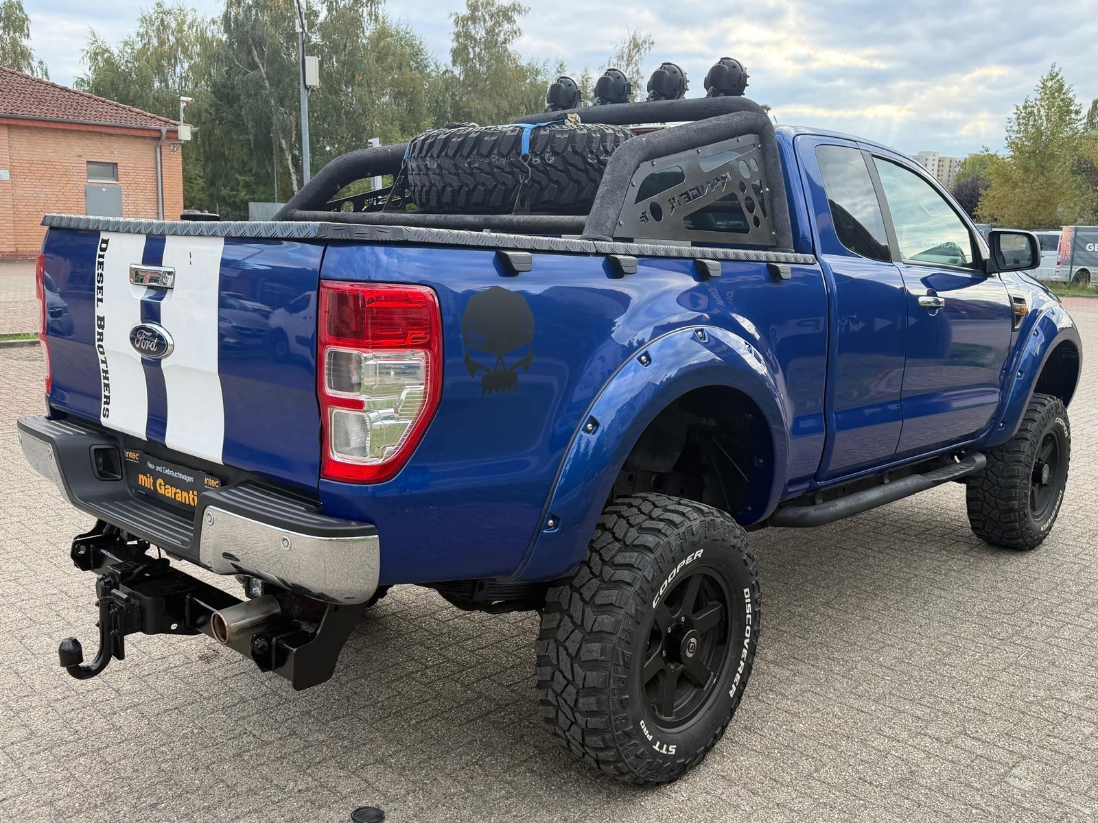 FORD RANGER XLT 2.2 TDCI 150ch 4X4 - CABINE APPROFONDIE - ATTELAGE 3,5T - CAMÉRA DE RECUL - RADARS DE STATIONNEMENT