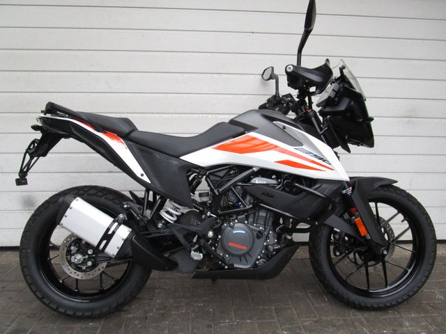 KTM 390 Adventure    5356 km    Neuzustand