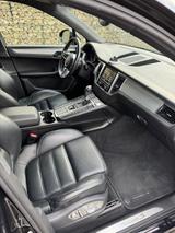 Porsche Macan S , neue Winterreifen - Porsche Macan Gebrauchtwagen in München