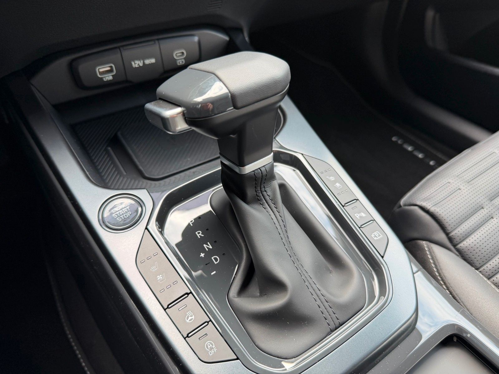 Fahrzeugabbildung Kia XCeed 1.6T 180 DCT SPIRIT SD SITZ ADV