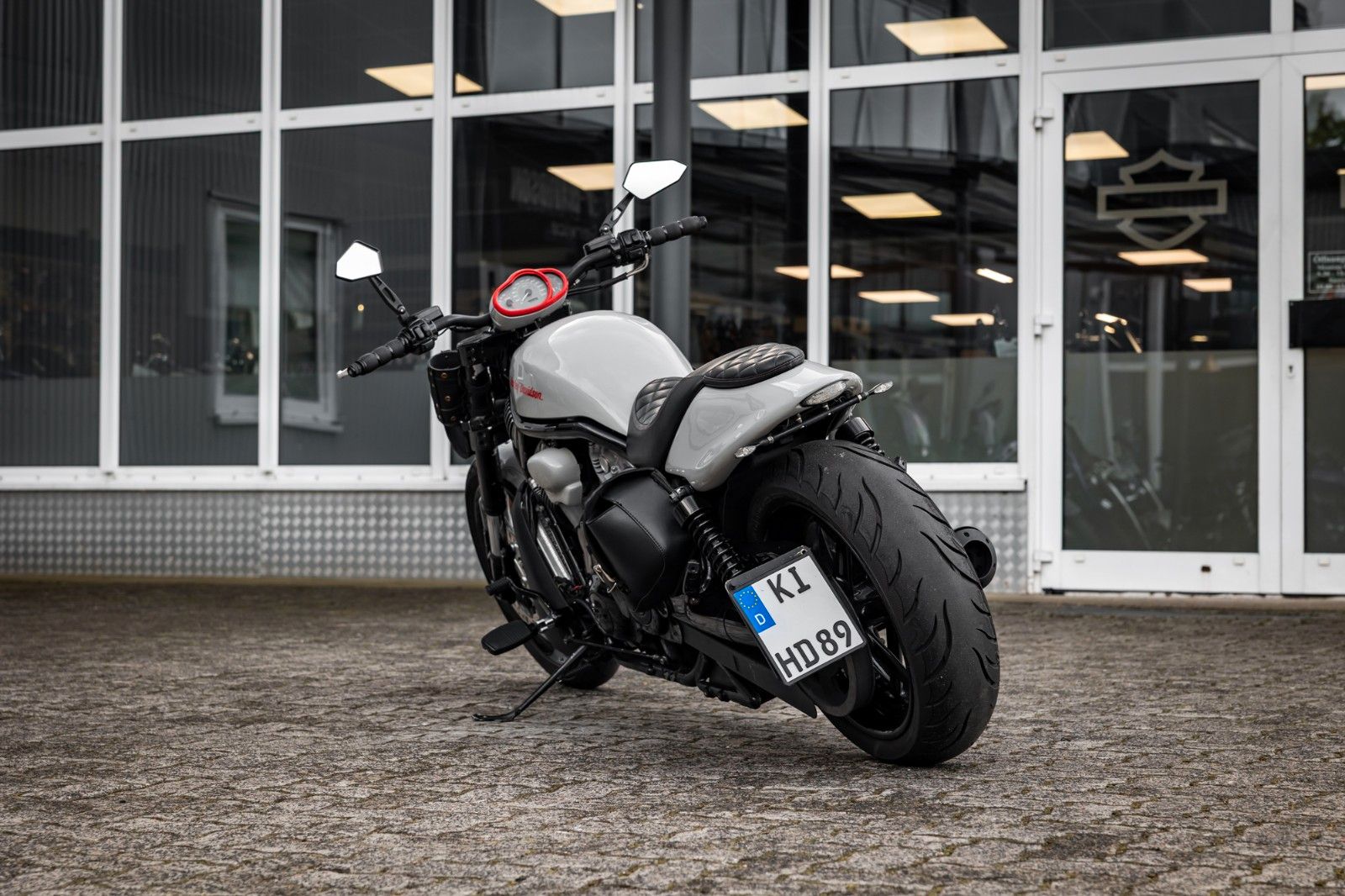 Fahrzeugabbildung Harley-Davidson VRSCR STREET ROD - KESSTECH -