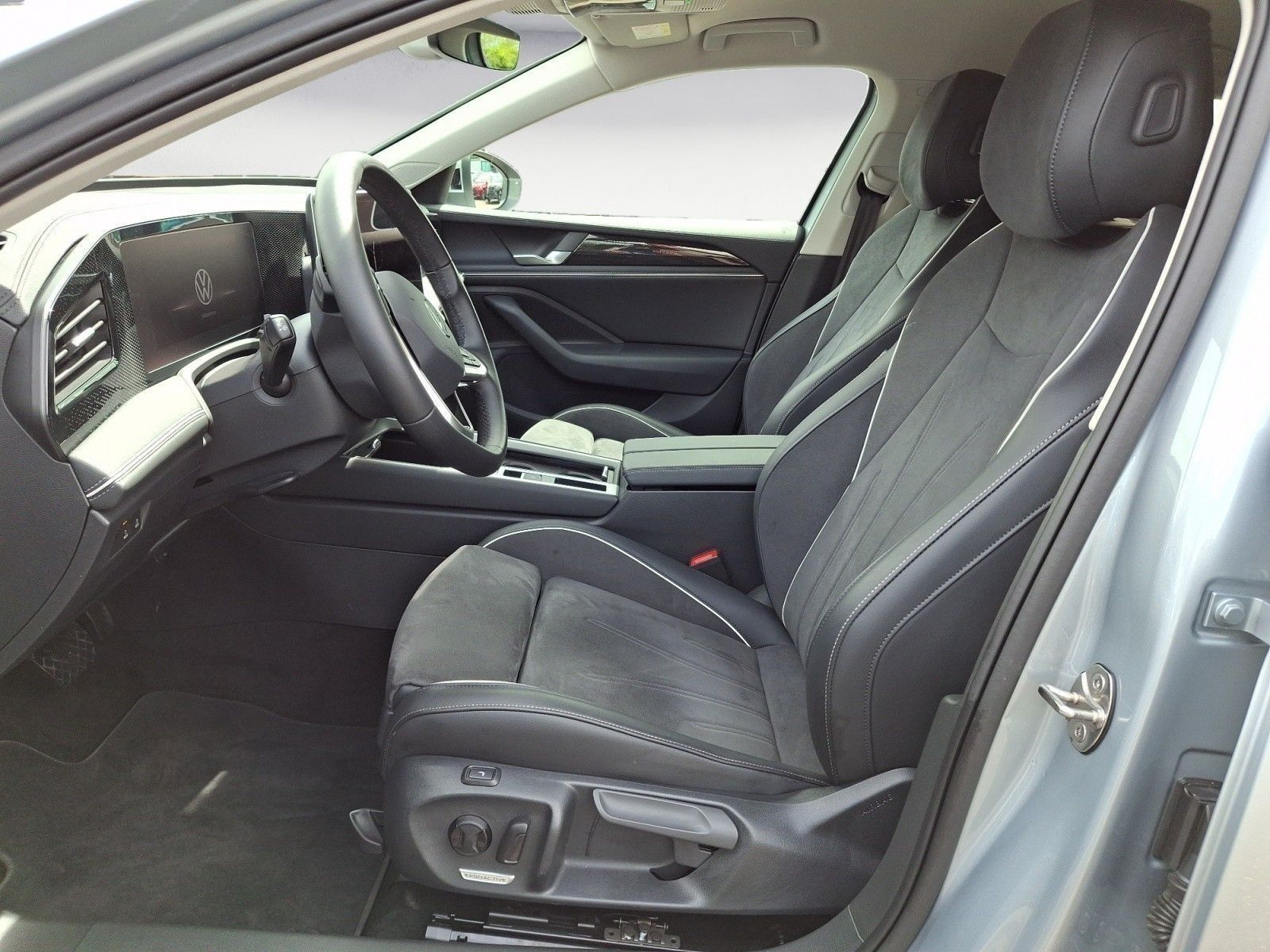 Volkswagen Passat Variant - Bild 8