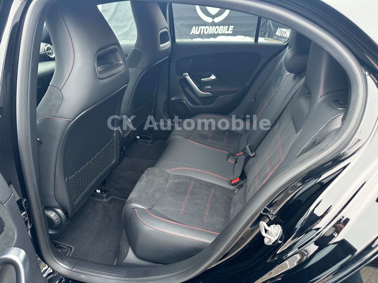 Fahrzeugabbildung Mercedes-Benz A 250e AMG-Line/Night-Paket/Navi/LED/Kamera