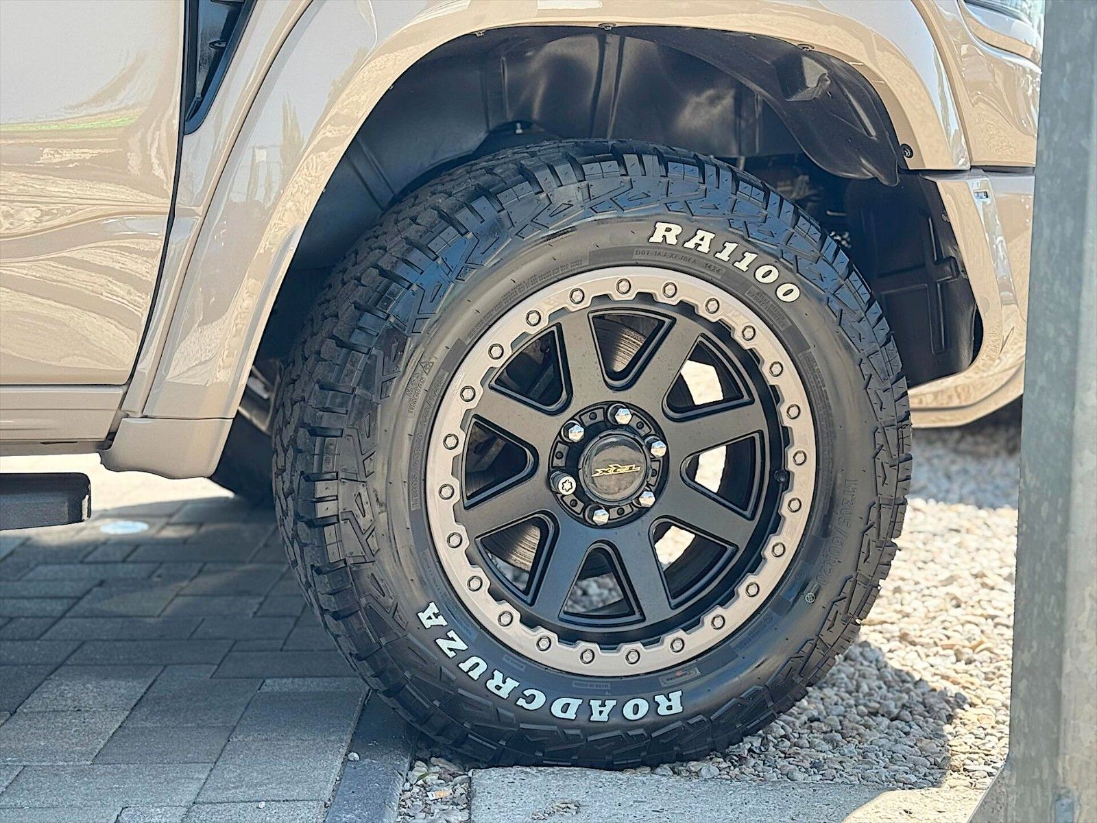 Fahrzeugabbildung Dodge RAM 5.7 V8 HEMI TRX Style OFFROAD 4x4 12Zoll LED