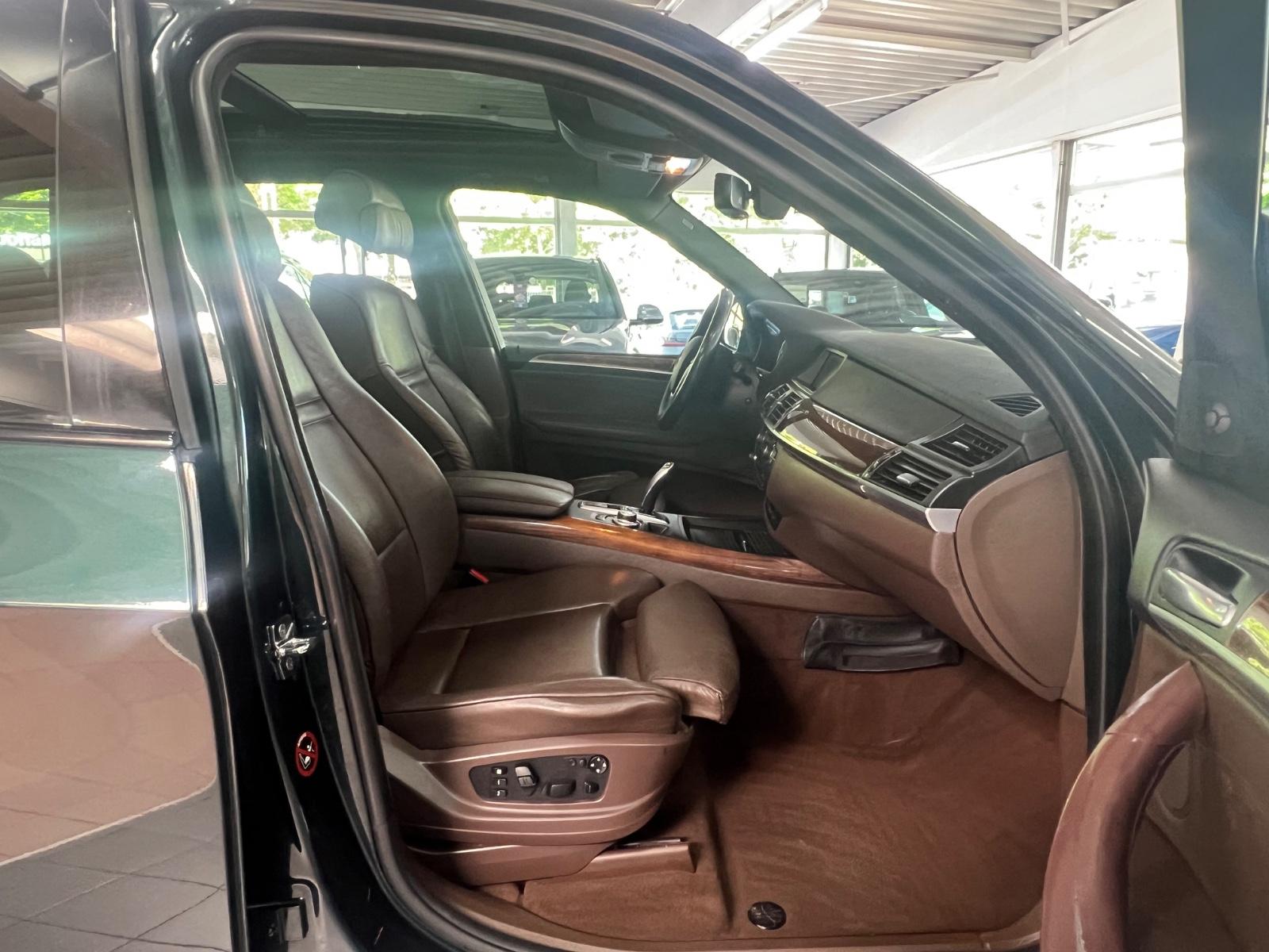 BMW X5 3.0 D XENON | 235 ch | 4X4 | BVA | HAYON ÉLECTRIQUE | PACK SPORT | RÉGLAGE ÉLECTRIQUE DES SIÈGES AVEC FONCTION MÉMOIRE