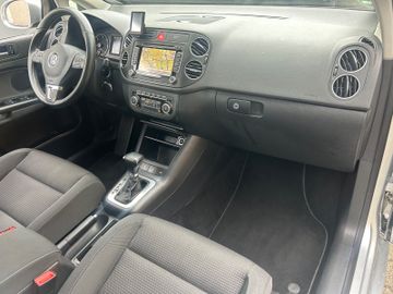 Volkswagen Golf - 12