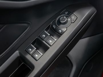 Ford Focus Turnier ST-Line X LED MATRIX NAVI RFK AGR-