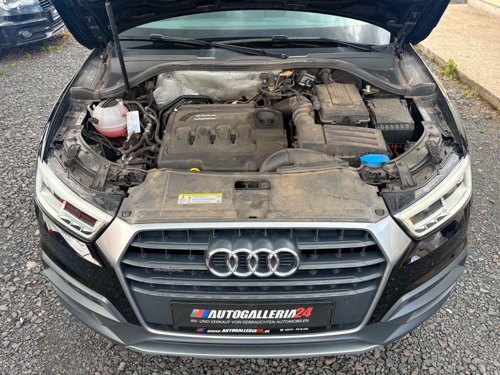 Fahrzeugabbildung Audi Q3 design quattro 2.0 TDI S-tronic Navi LED SHZ