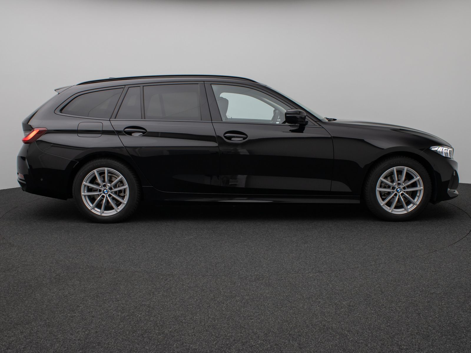 Fahrzeugabbildung BMW 318i Kamera DAB HiFi CockPit+ DrivingAssis Alarm