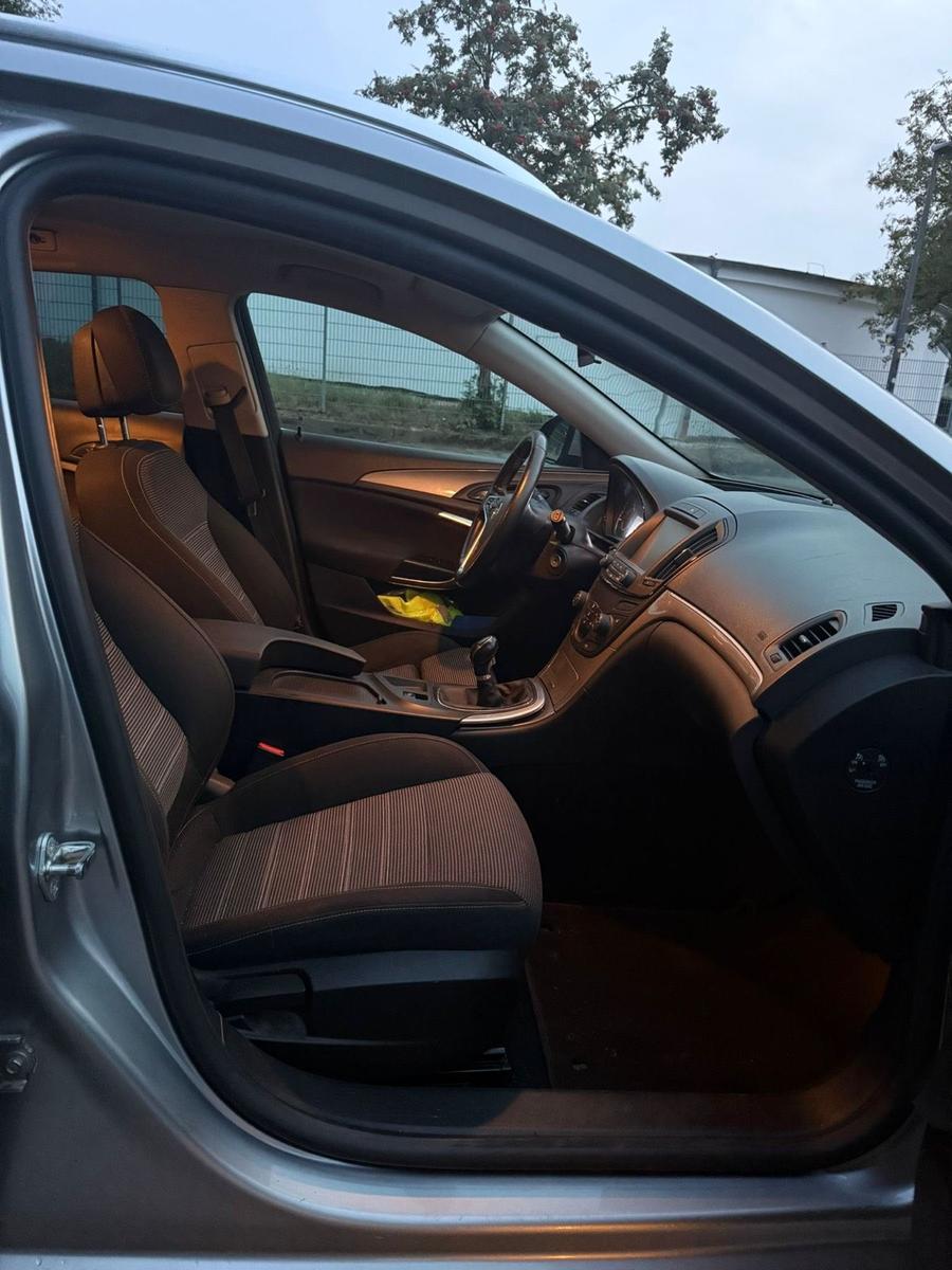 Opel Insignia 2014 — photo 9