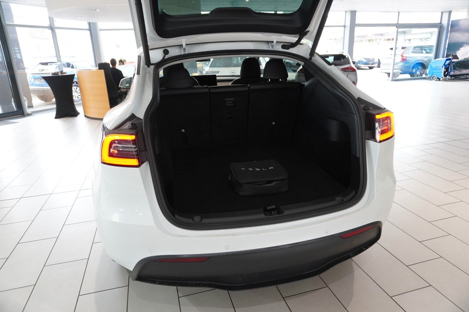 Tesla Model Y LONGRANGE DUAL-MOTOR NAVI LED KAMERA DAB foto 14