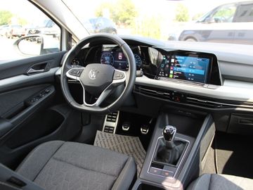 Volkswagen Golf VIII Move KLIMA LED ALU