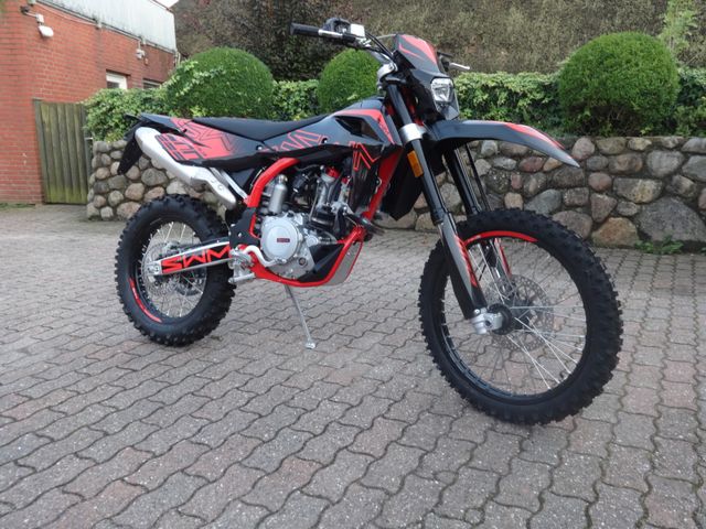 SWM RS 500 R 2024  10x