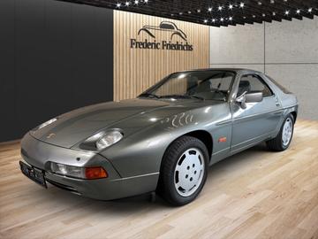 1988 Porsche 928 照片 1