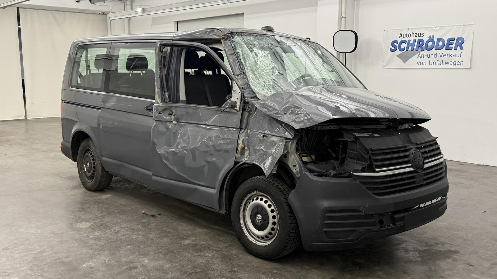 Volkswagen T6 Kombi 2.0 TDI *9-Sitzer*A/C*