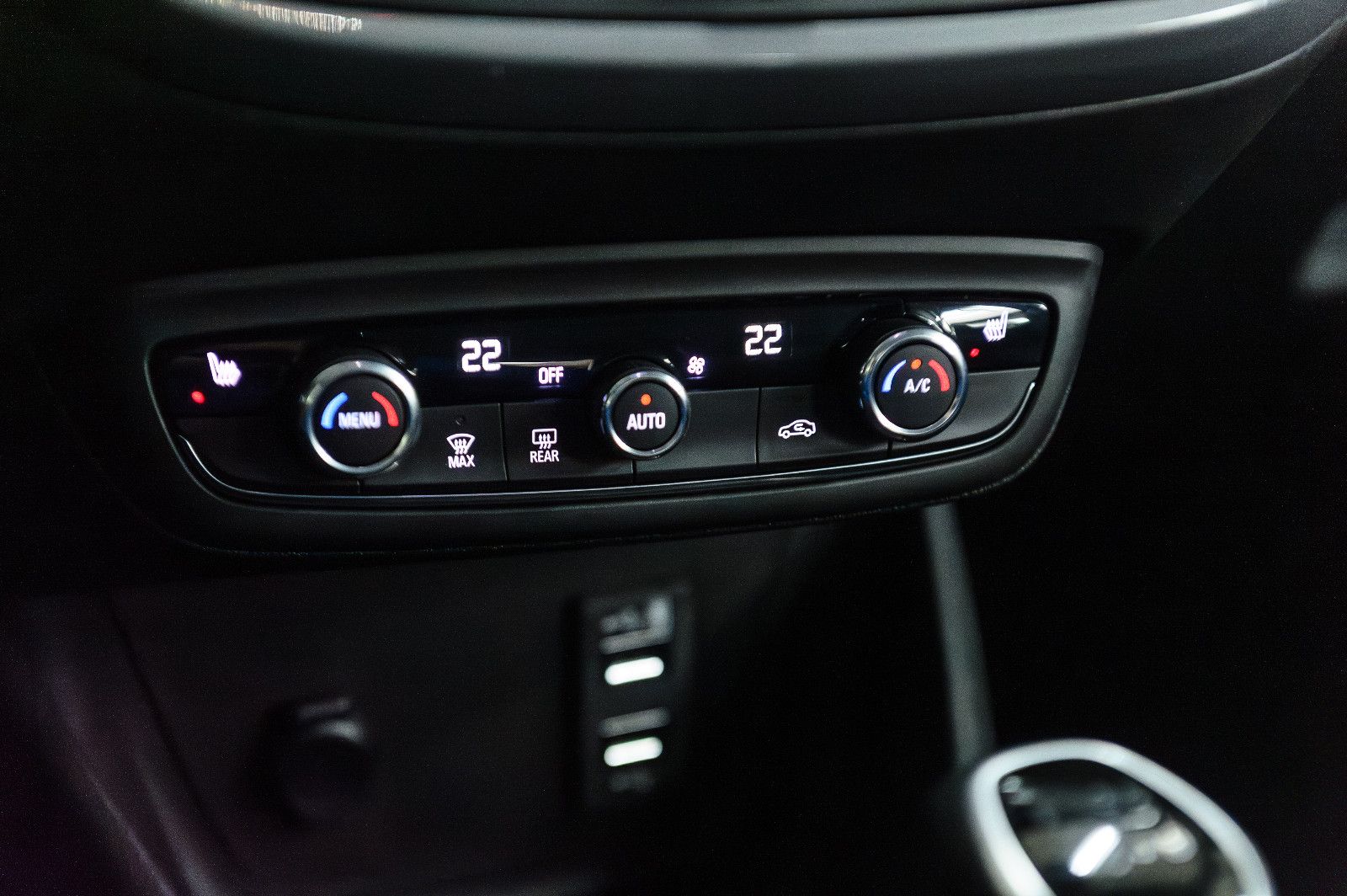 Fahrzeugabbildung Opel Crossland Elegance +LED +SHZ +Kamera