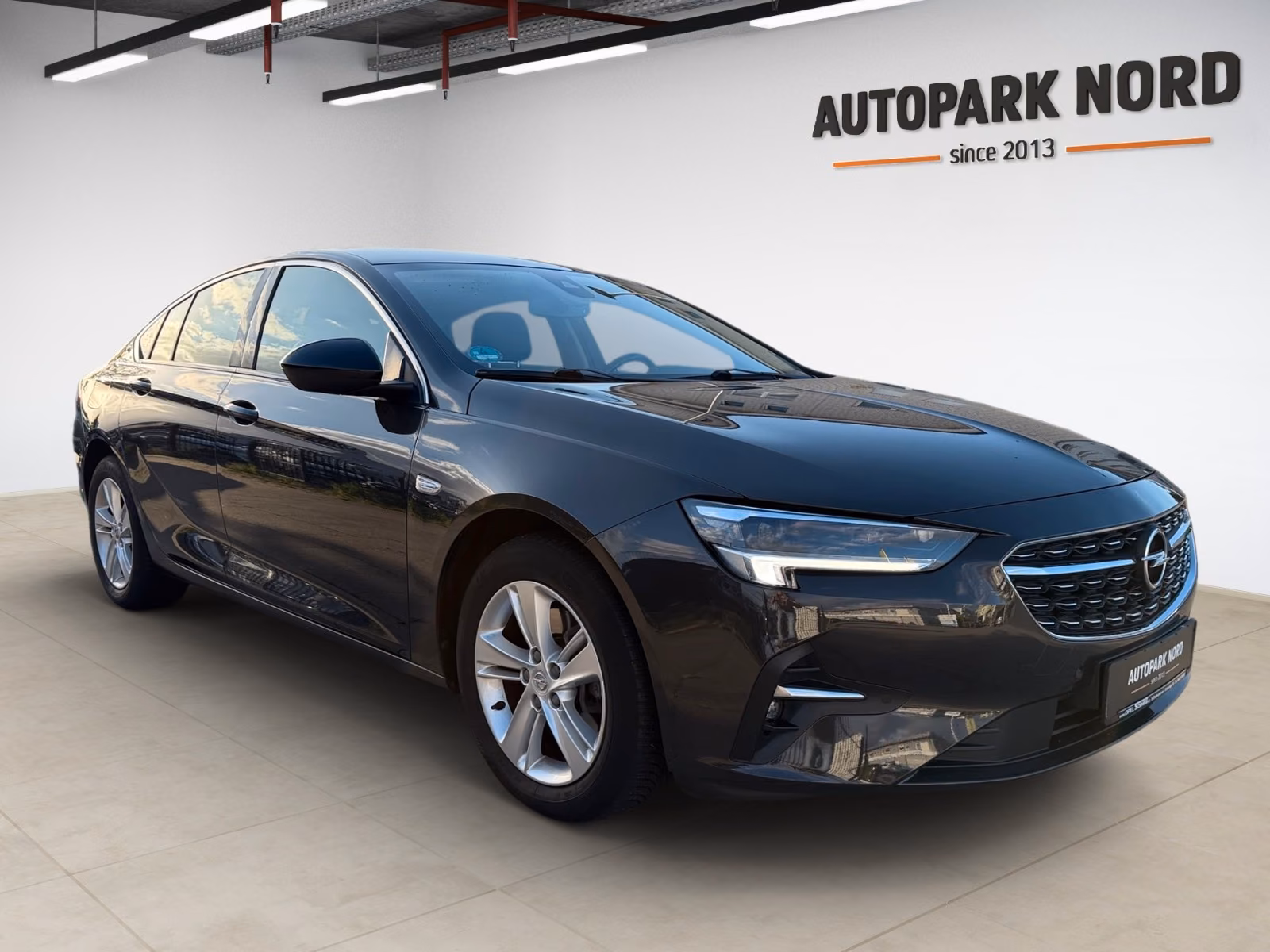 Opel Insignia 2.0D Aut. 128kW Elegance GS/1.HAND/LED