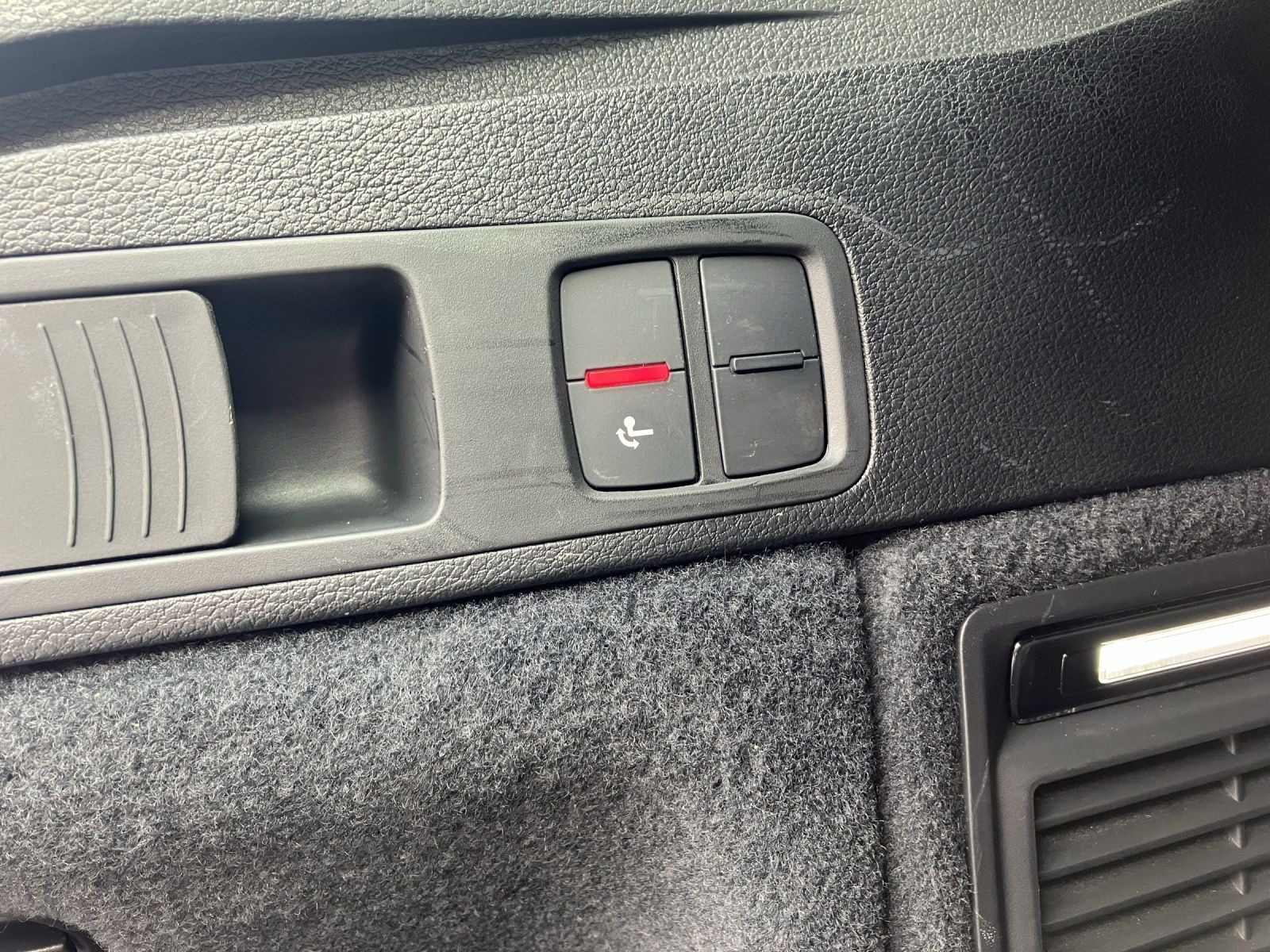 Fahrzeugabbildung Audi Q5 50 TFSI e quattro Matrix AHK RFK ACC SHZ