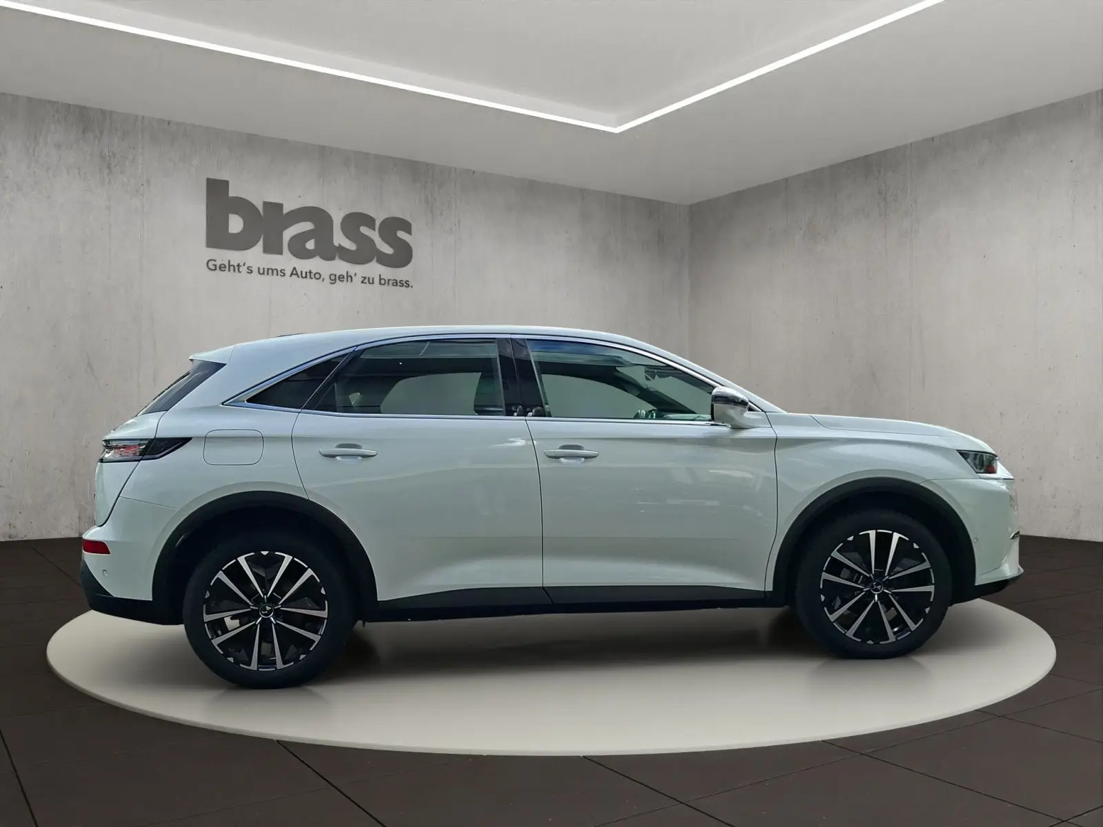 DS Automobiles DS7 Bastille BlueHDI130 EAT8