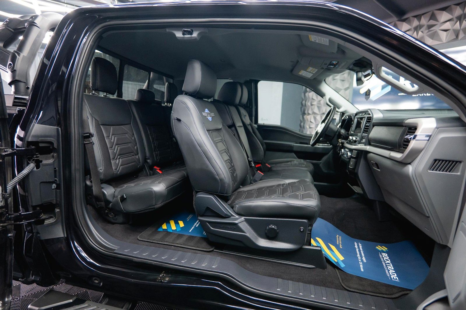 Fahrzeugabbildung Ford F150 5.0L V8 4x4 Offroad SuperCab RAPTOR 19%