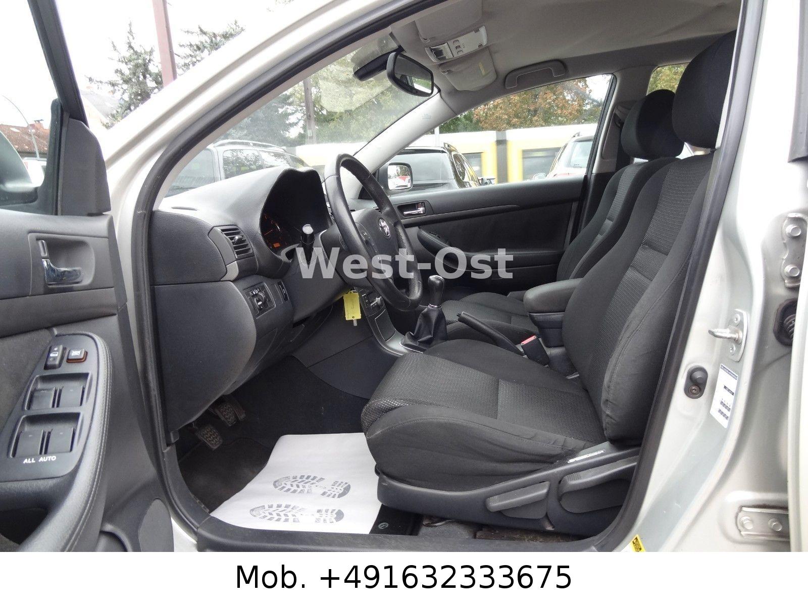 Toyota Avensis 2004 — photo 8