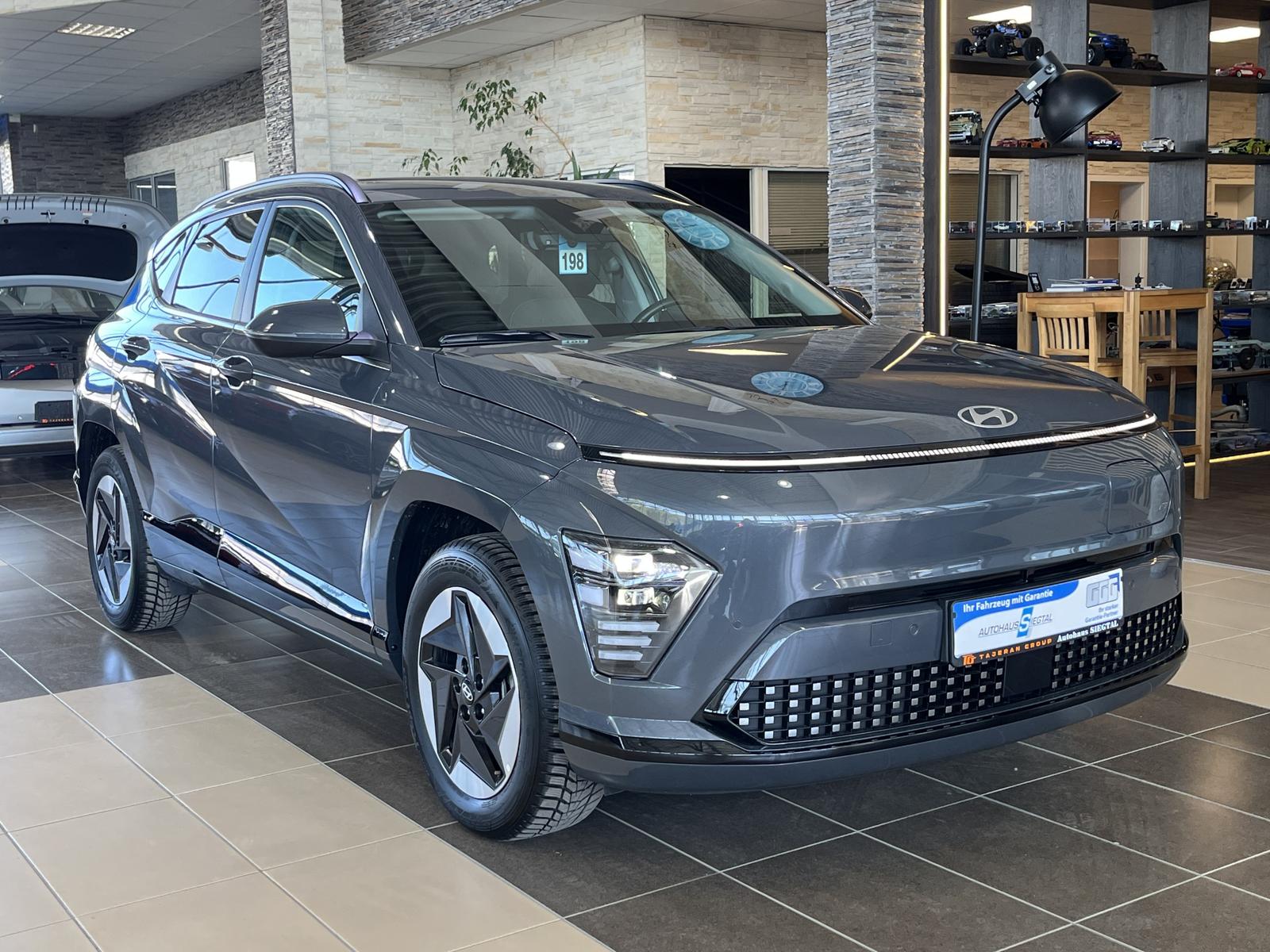 Hyundai KONA Kona Trend R.Cam Navi Teil-Leder LED ACC SHZ
