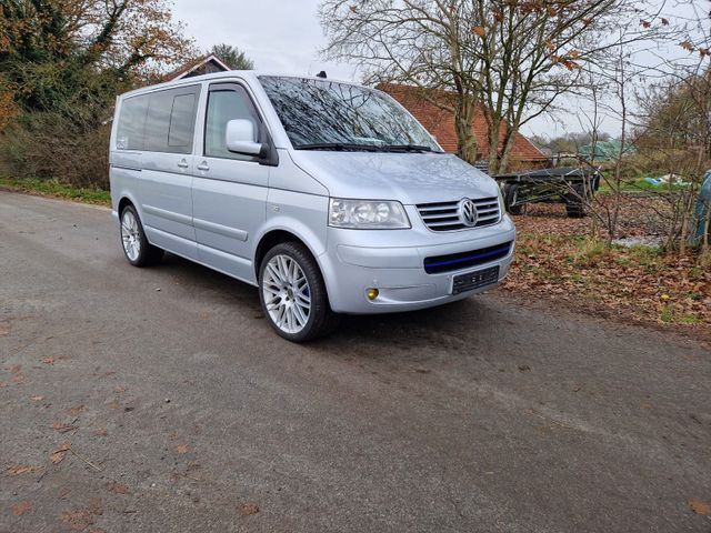 Volkswagen VW Multivan 2,5 TDI Comfortline