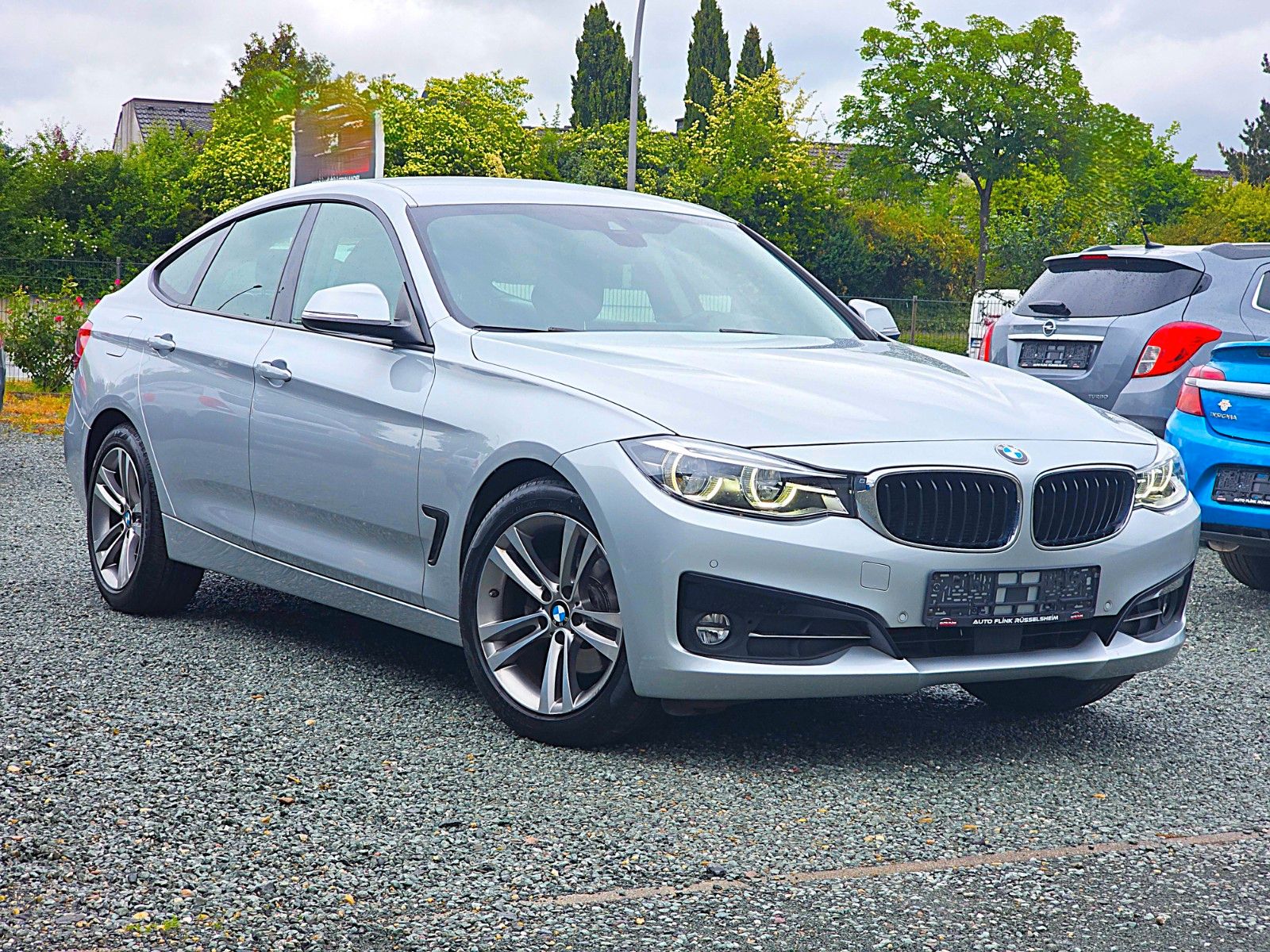 BMW 320 GT Sport Line(1.HAND/LED/NAVI/LEDER/AHK/HUD)
