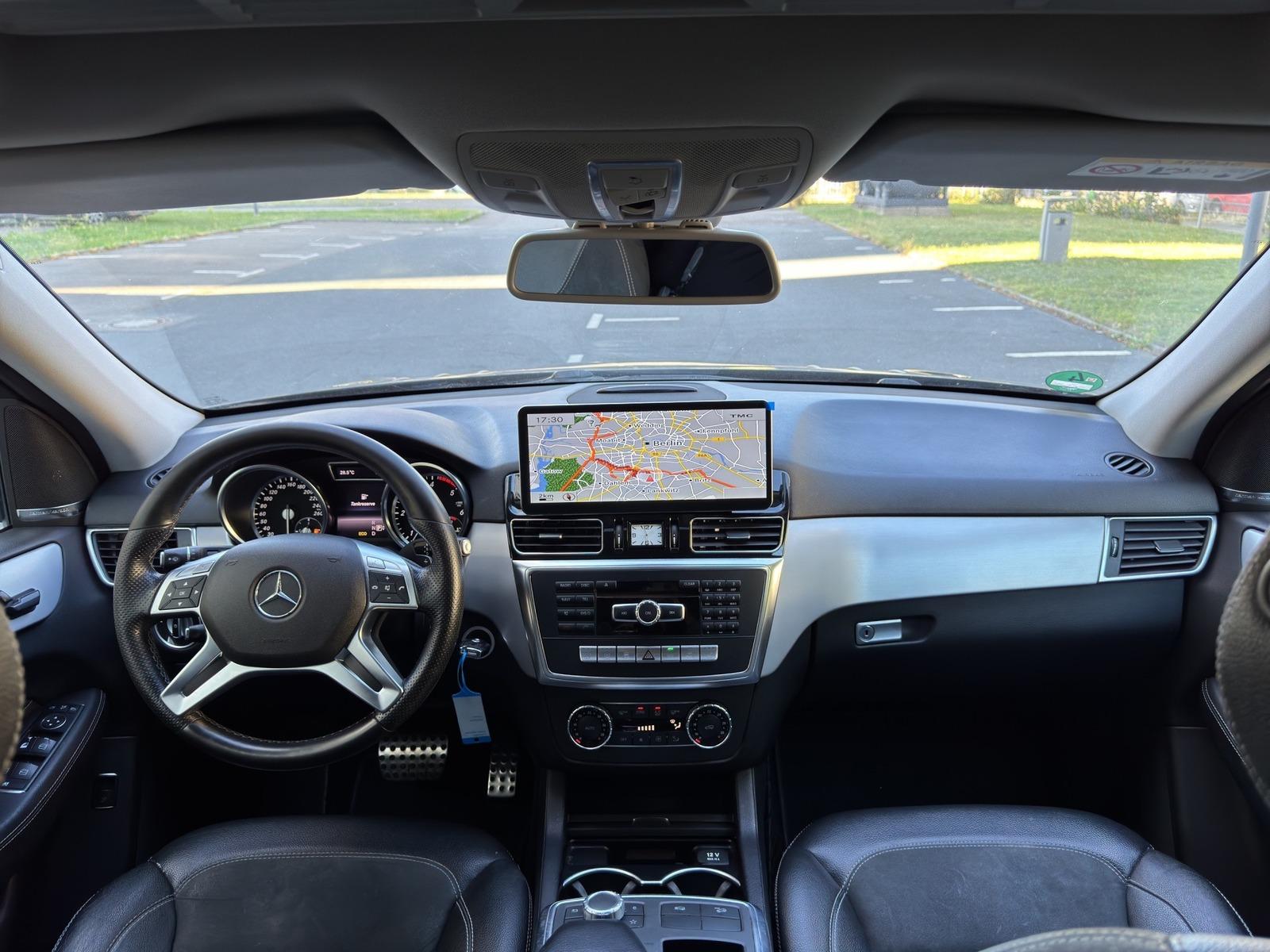 Mercedes-Benz ML 350 D 4Matic AMG 20 Zoll AHK SD Harman Kardon