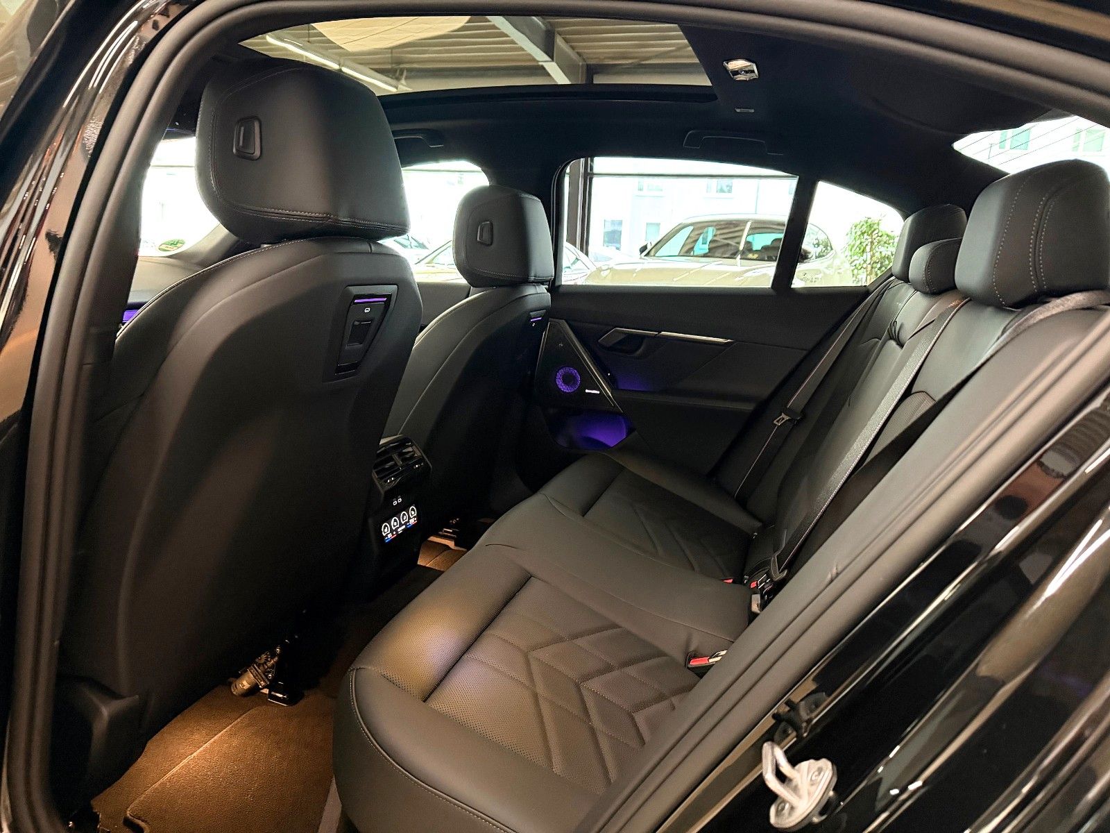 BMW i5 40 xDrive M SPORT *VOLLAUSST+20'M+NP. 99.750€ foto 24