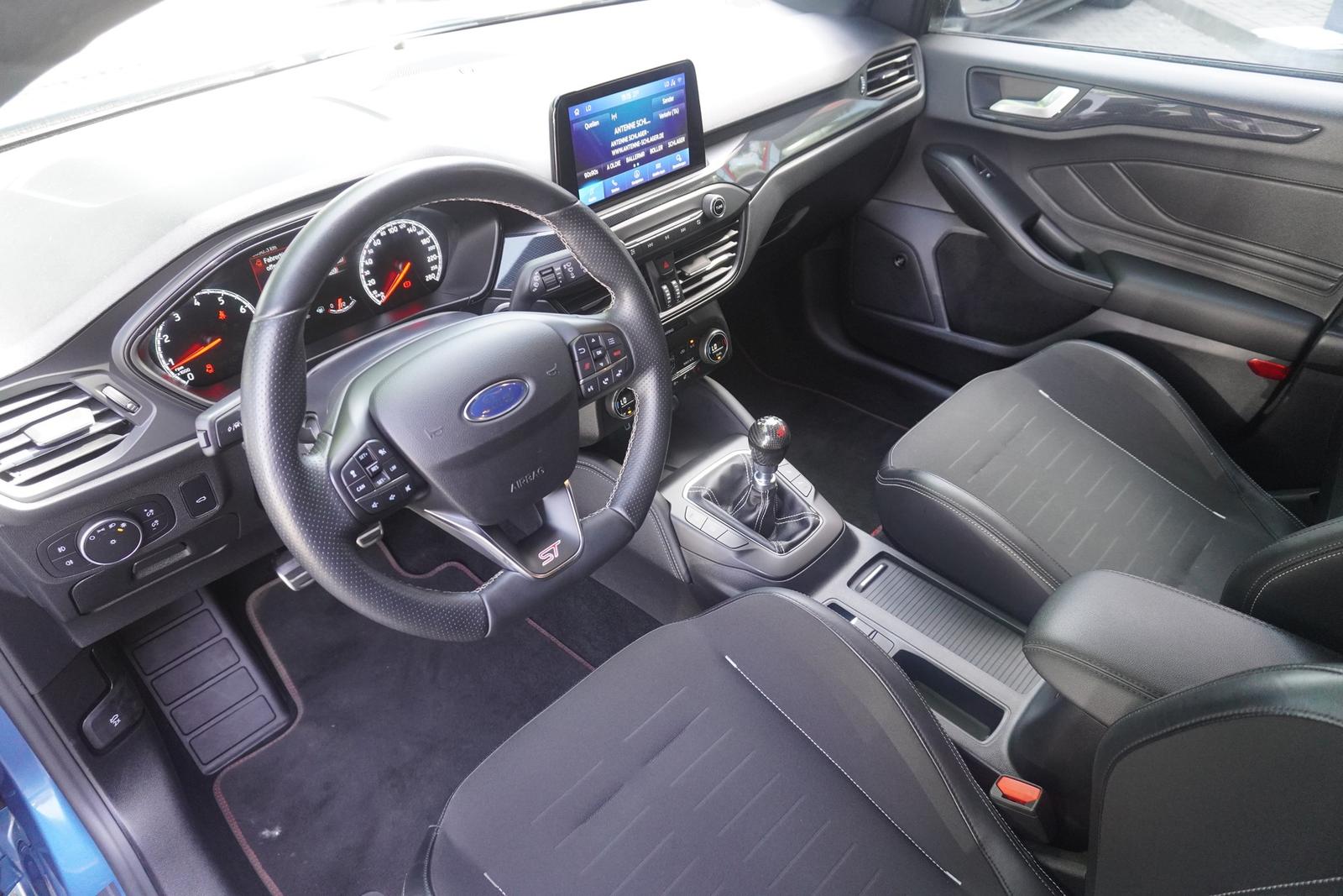 Ford Focus Turnier 2.3 EcoBoost ST