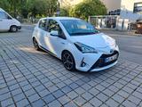 Toyota Yaris 1,5-l-VVT-i Hybrid CVT Team Deutschlan... - Toyota Yaris: De
